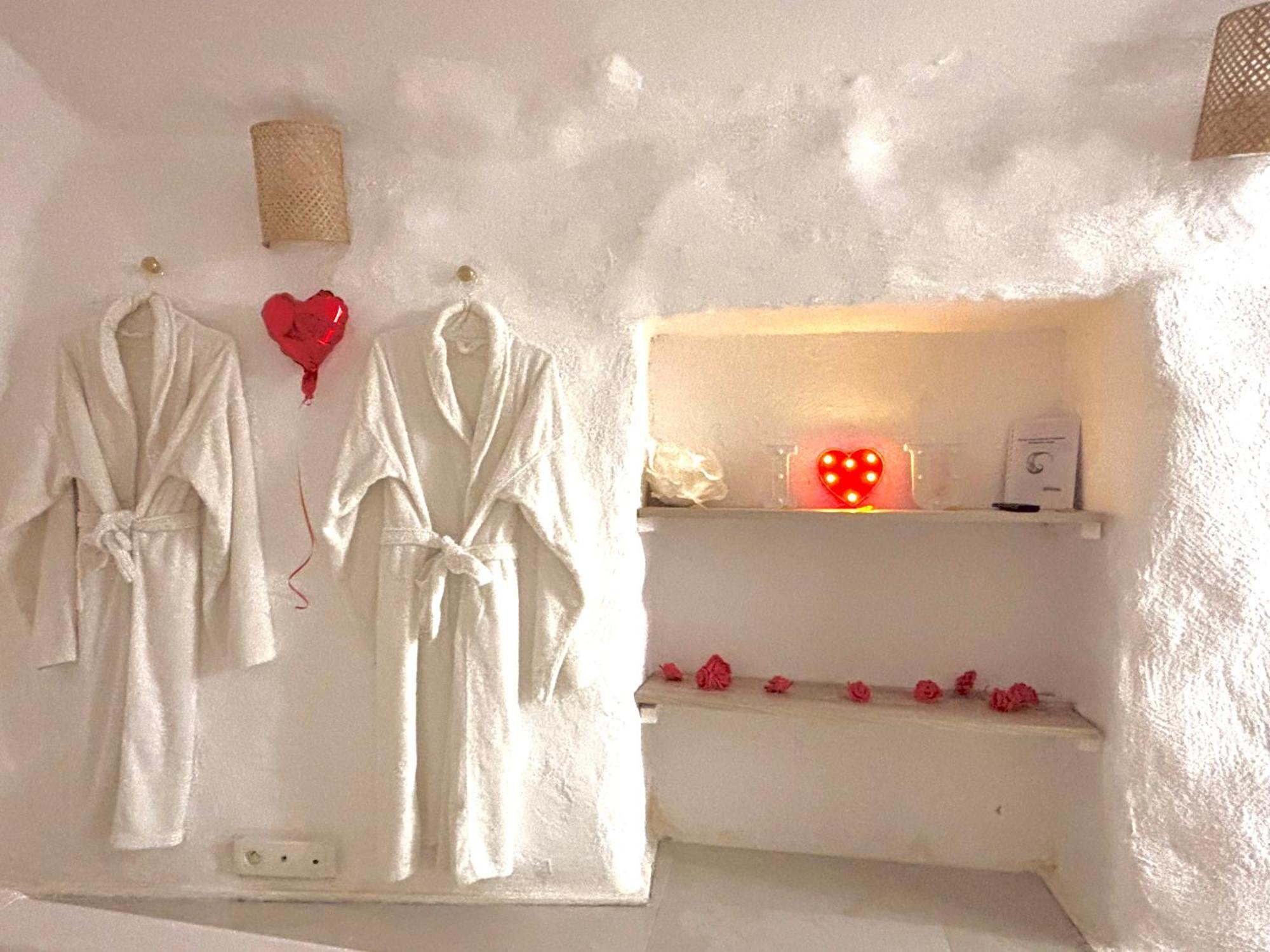 Le Temple D'Aphrodite, Appartement Avec Spa Виен Екстериор снимка