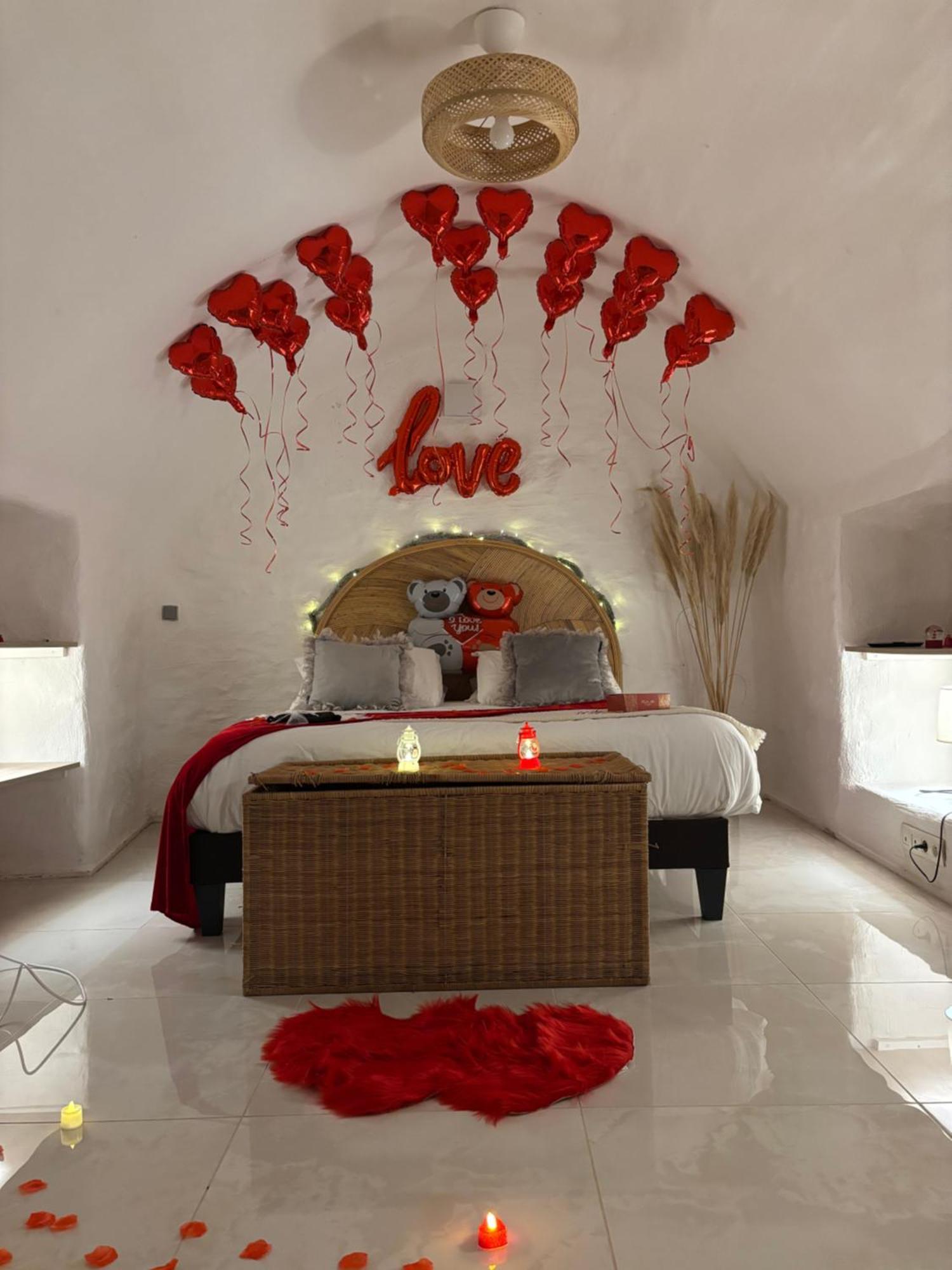 Le Temple D'Aphrodite, Appartement Avec Spa Виен Екстериор снимка